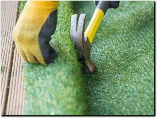 https://www.artificialgrasssheffield.net/ website